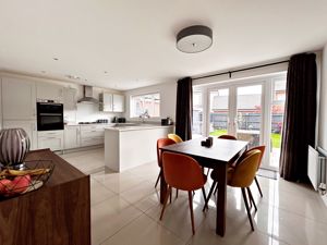 Kitchen- click for photo gallery